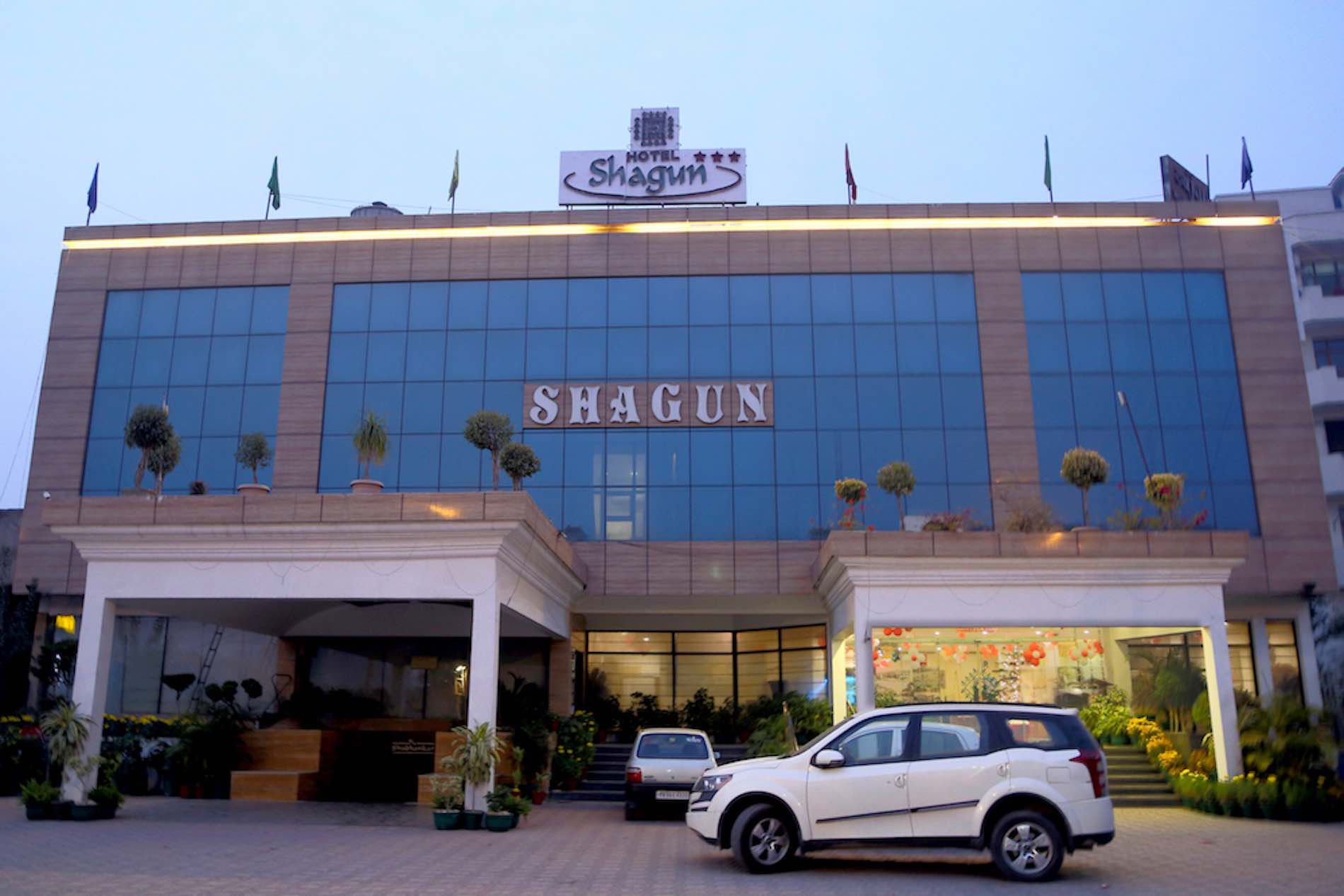 Shagun hotel front